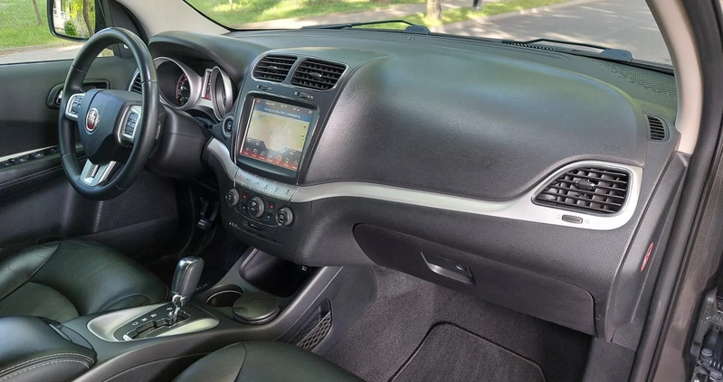 Fiat Freemont cena 56800 przebieg: 90000, rok produkcji 2015 z Toruń małe 781